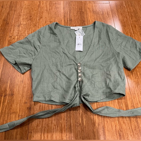 NWT LA HEARTS Button Down Front Tie Cropped Top in Sage Green Size XS - Picture 2 of 5
